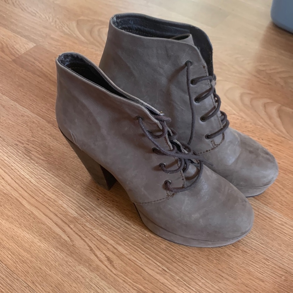 Steve Madden ankle boots, size 10, GUC